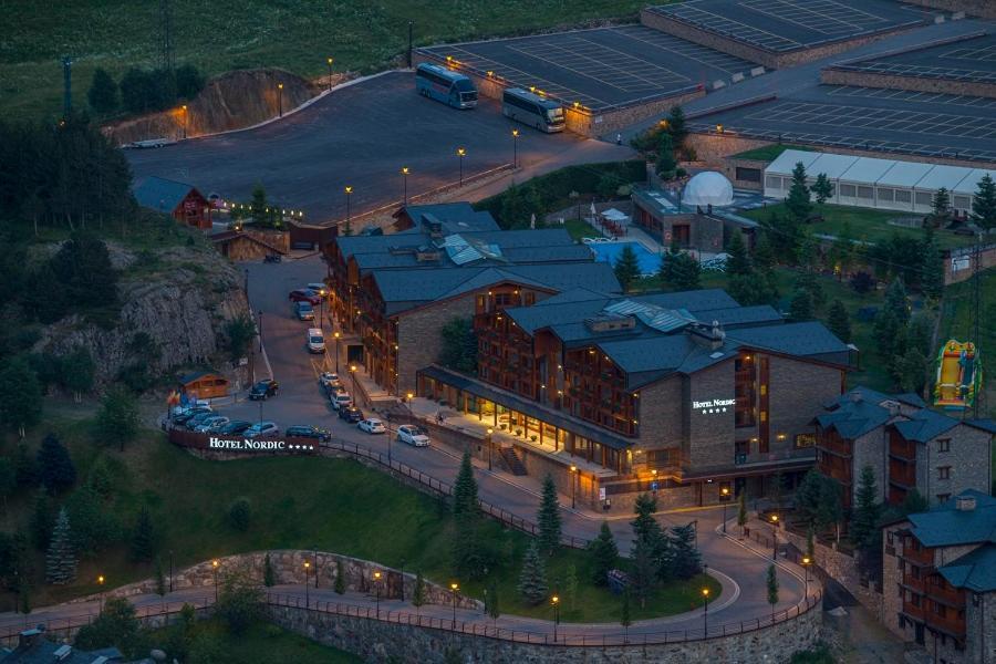 Hotel Nordic El Tarter Bagian luar foto