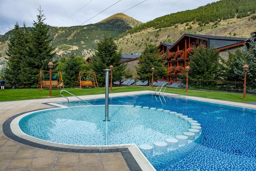 Hotel Nordic El Tarter Bagian luar foto
