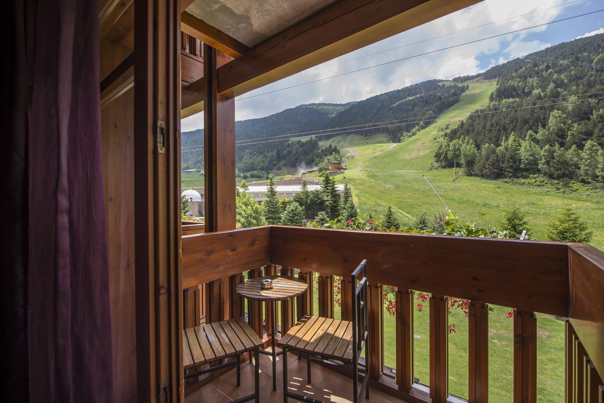 Hotel Nordic El Tarter Bagian luar foto