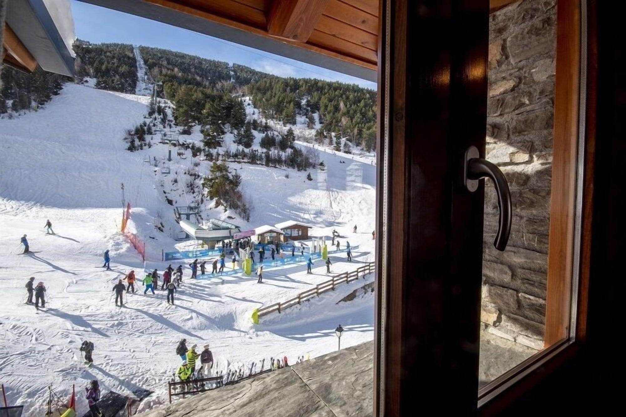 Hotel Nordic El Tarter Bagian luar foto