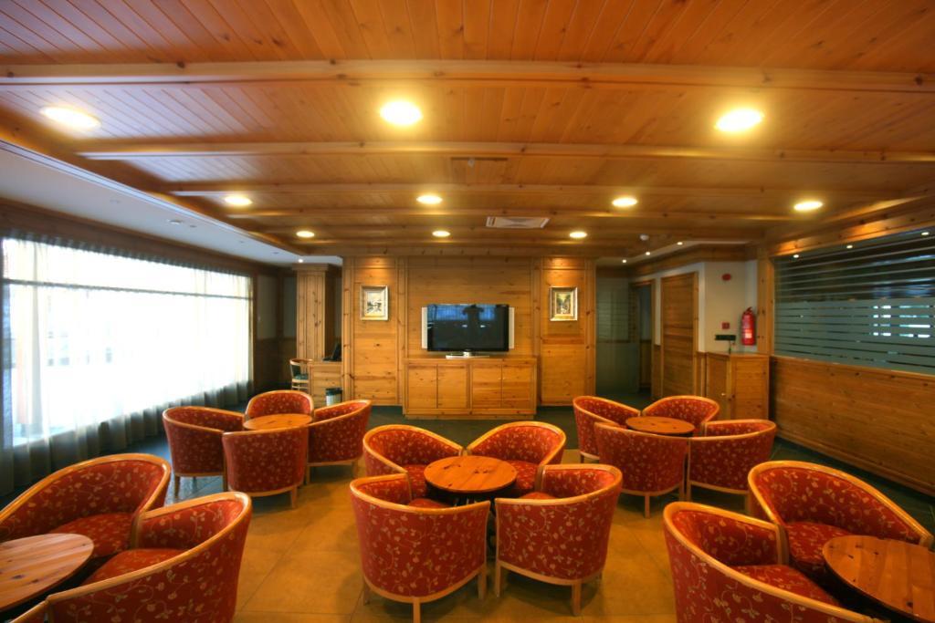 Hotel Nordic El Tarter Bagian luar foto