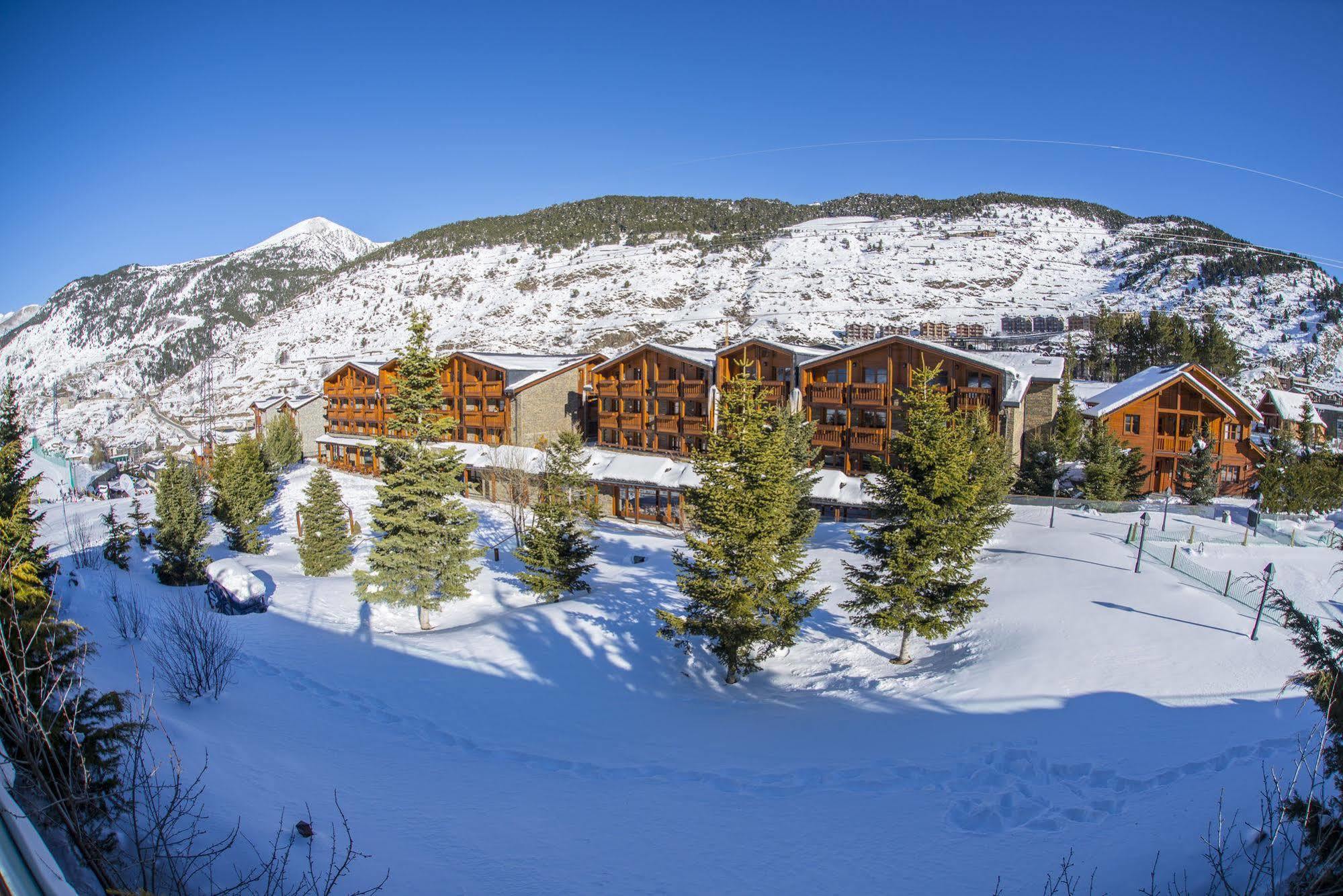 Hotel Nordic El Tarter Bagian luar foto